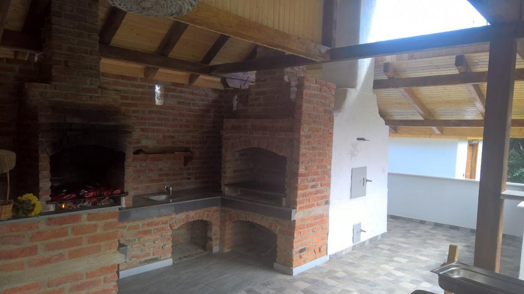 Pensiunea Casa Luanna Dragus Bagian luar foto