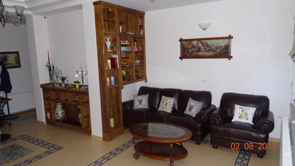 Pensiunea Casa Luanna Dragus Bagian luar foto