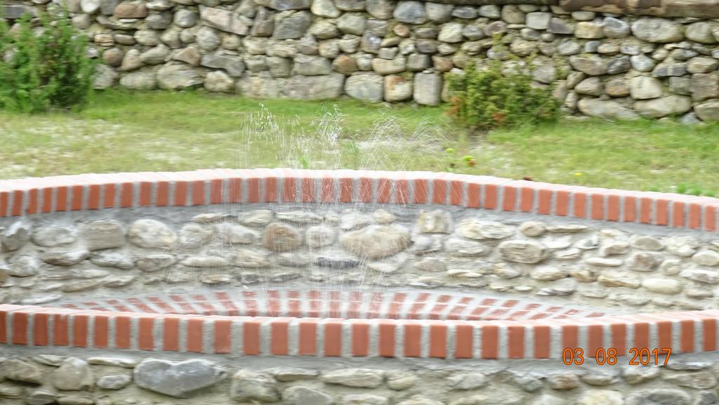 Pensiunea Casa Luanna Dragus Bagian luar foto