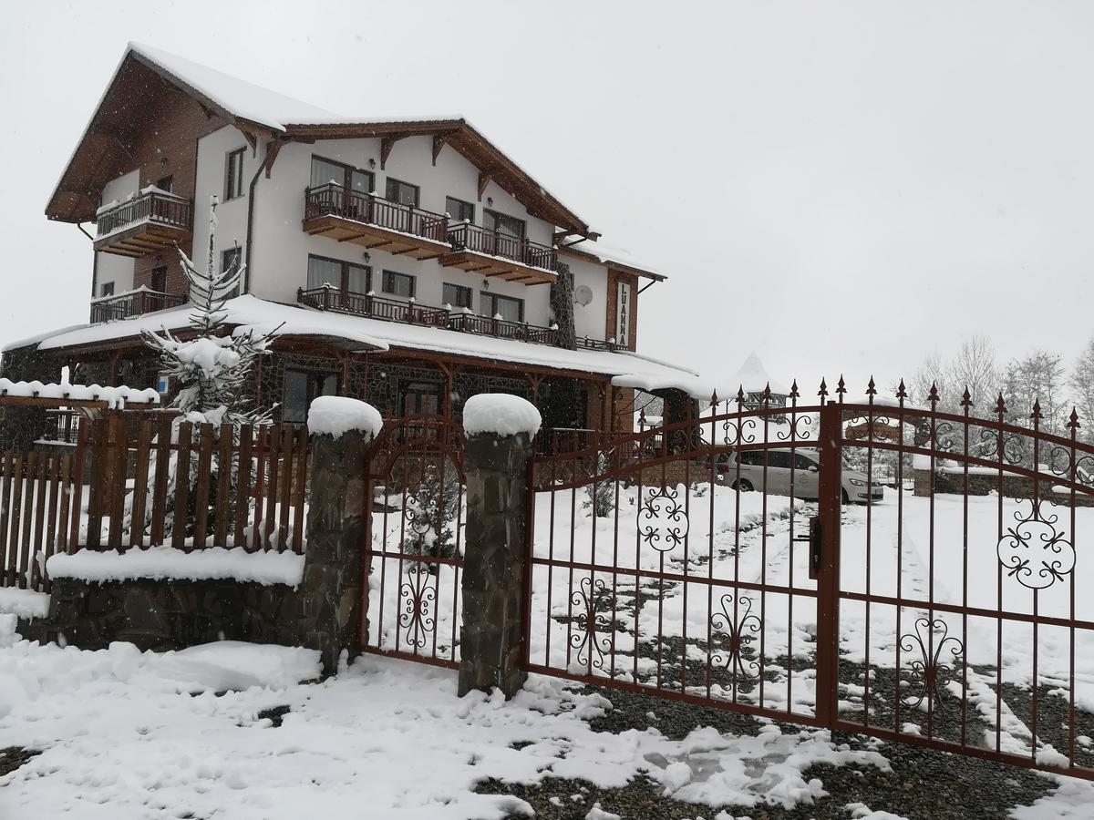 Pensiunea Casa Luanna Dragus Bagian luar foto